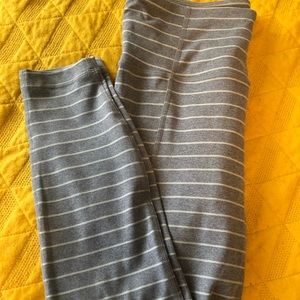 Athleta Powervita 7/8 legging